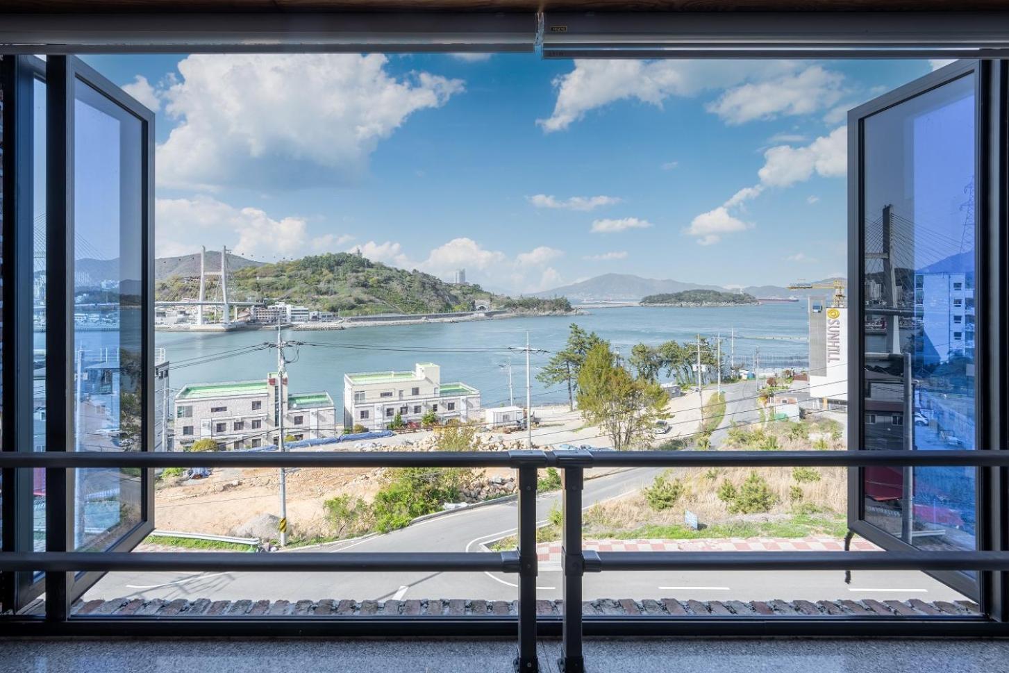 Yeosu View Foret Pension Ngoại thất bức ảnh