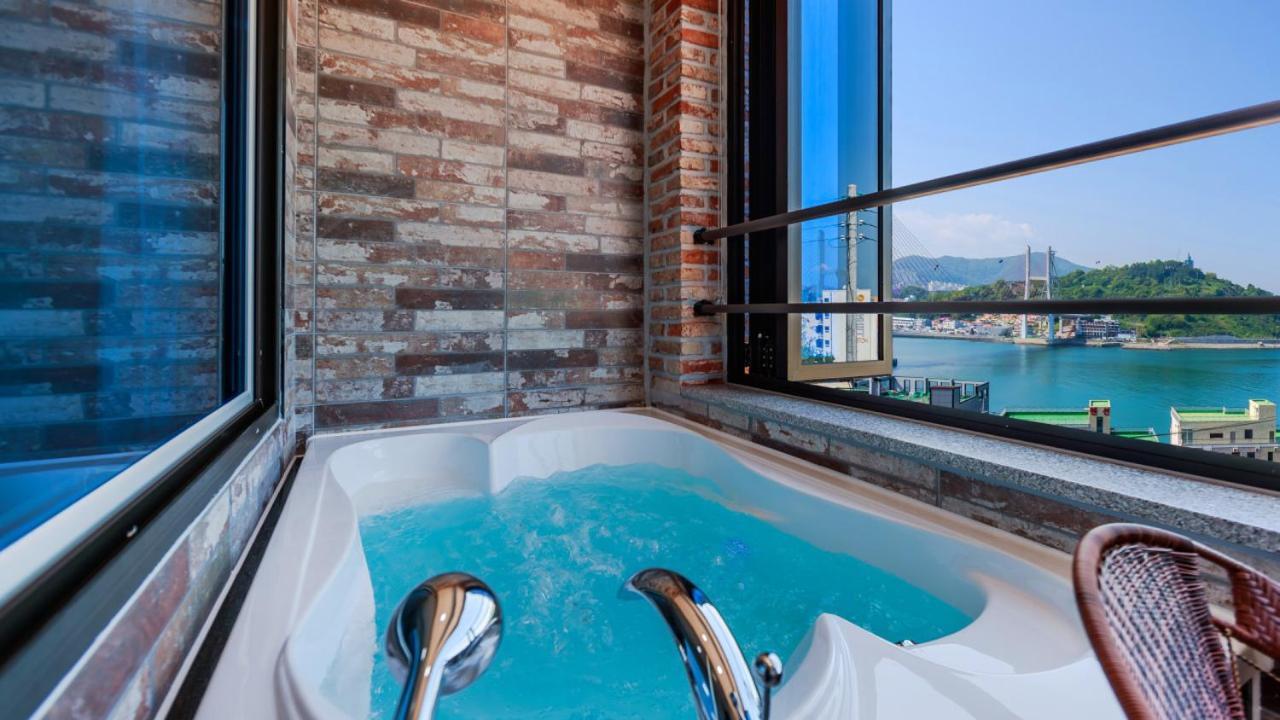 Yeosu View Foret Pension Ngoại thất bức ảnh